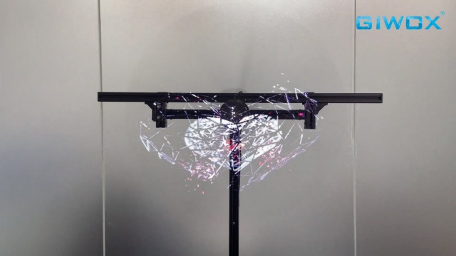 3D Phantom Hologram Display 65x2 6台セット 国内最大級の3Dホログラムディスプレイが福井駅エリアに登場 | 3D Phantom